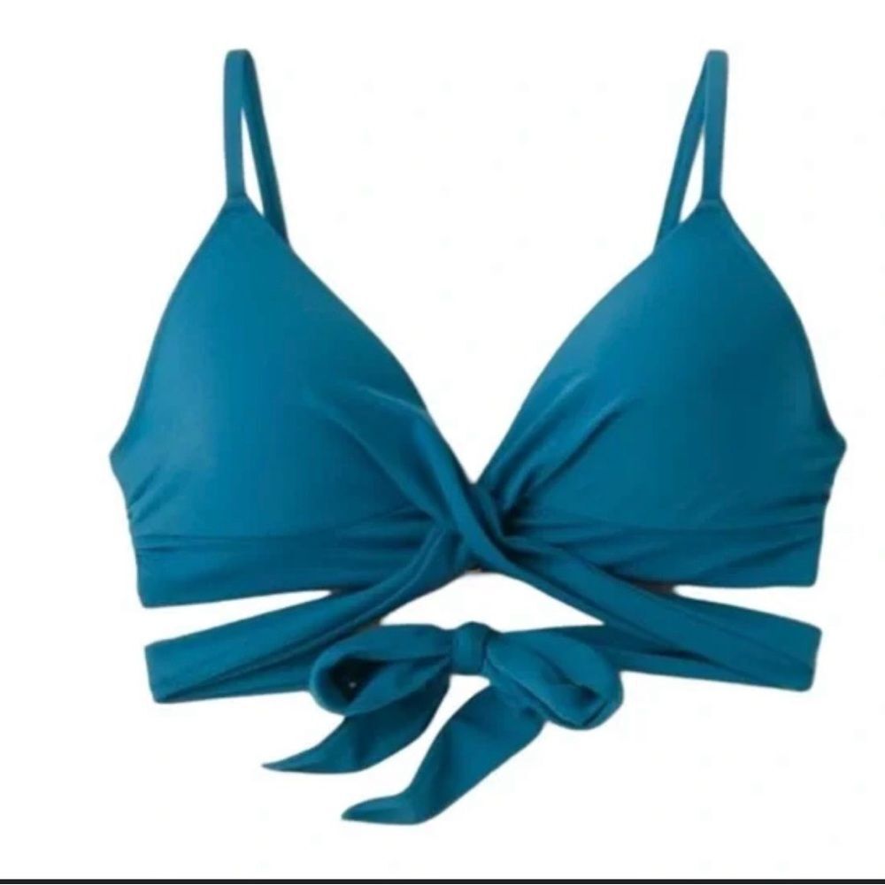 NWT Shade & Shore Blue Twist Front Bikini Top Size 36B New